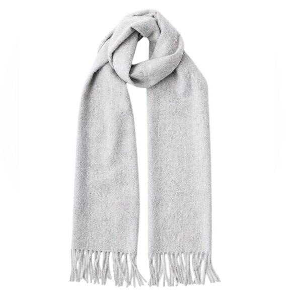 Fisher Finery light, gray, cashmere scarf Elegant Gray Women's Scarf - Picture 1 of 6